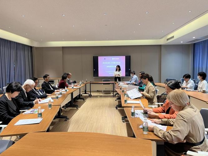 学校举办汉语桥教育工作者访华团组交流活动